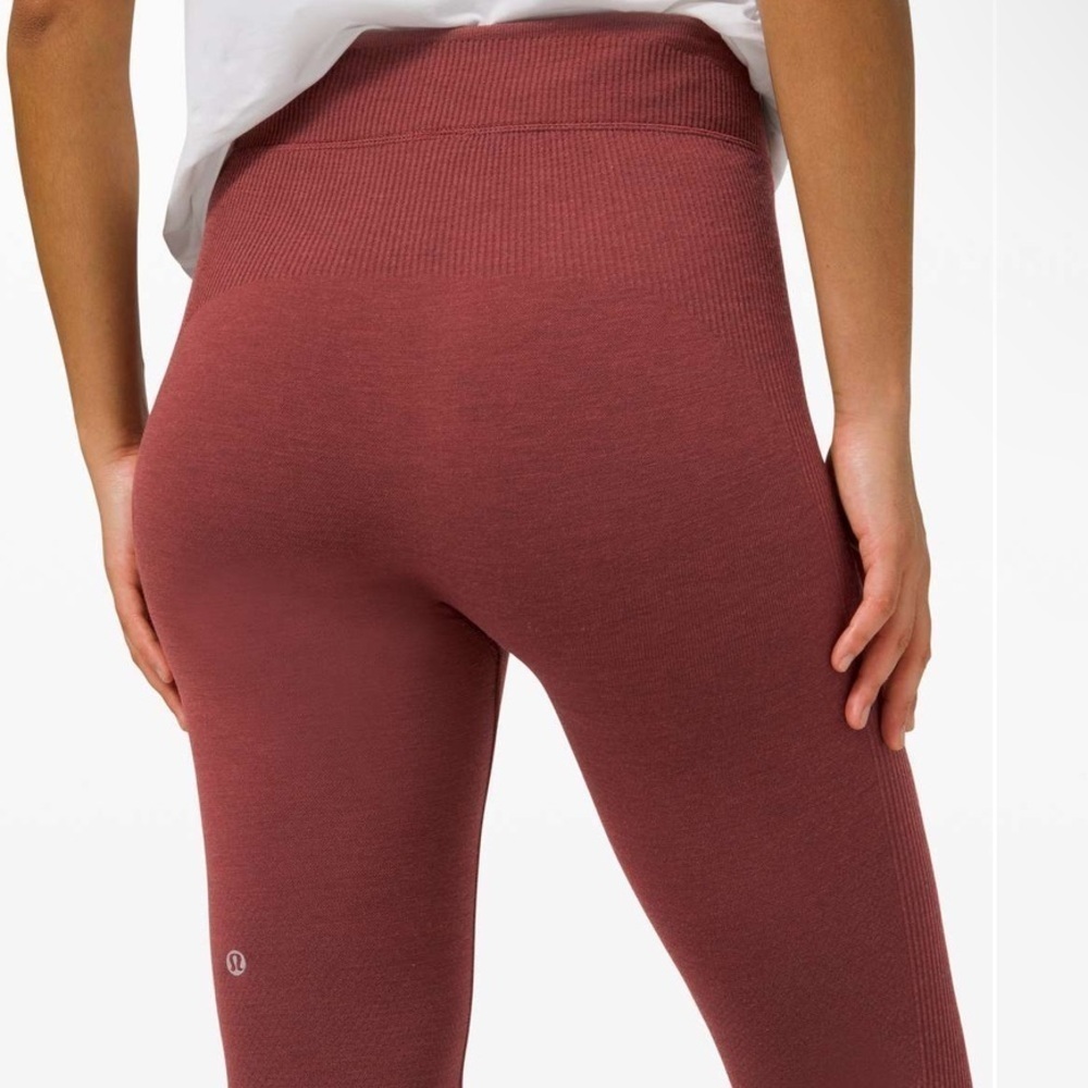 Lululemon Keep The Heat Thermal Tight *27"
Savannah - Picture 5 of 13